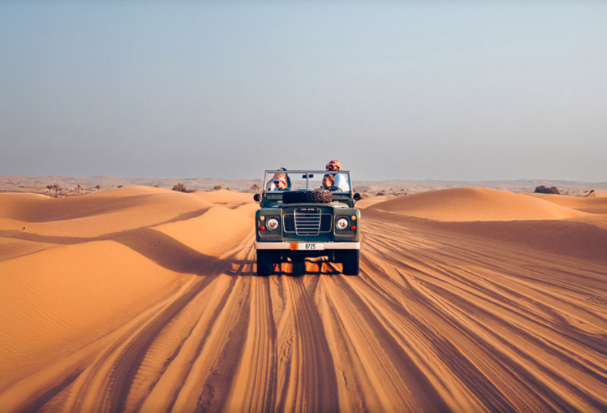 safari do deserto em dubai platinum heritage guia em portugues em dubai para brasileiros passeio de camelo jantar arabe passeio no deserto com guia brasileiro tour em dubai guia que fala portugues