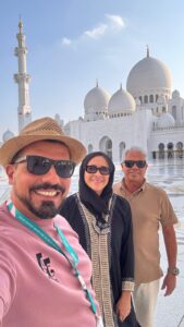 guia brasileiro em Dubai tour Abu Dhabi saindo de Dubai passeio em Abu Dhabi com guia em português